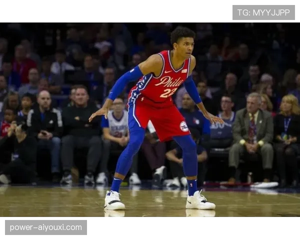 霍勒迪无球跑动制造防守混乱,3D价值凸显 霍勒迪无球跑动制造防守混乱,3D价值凸显